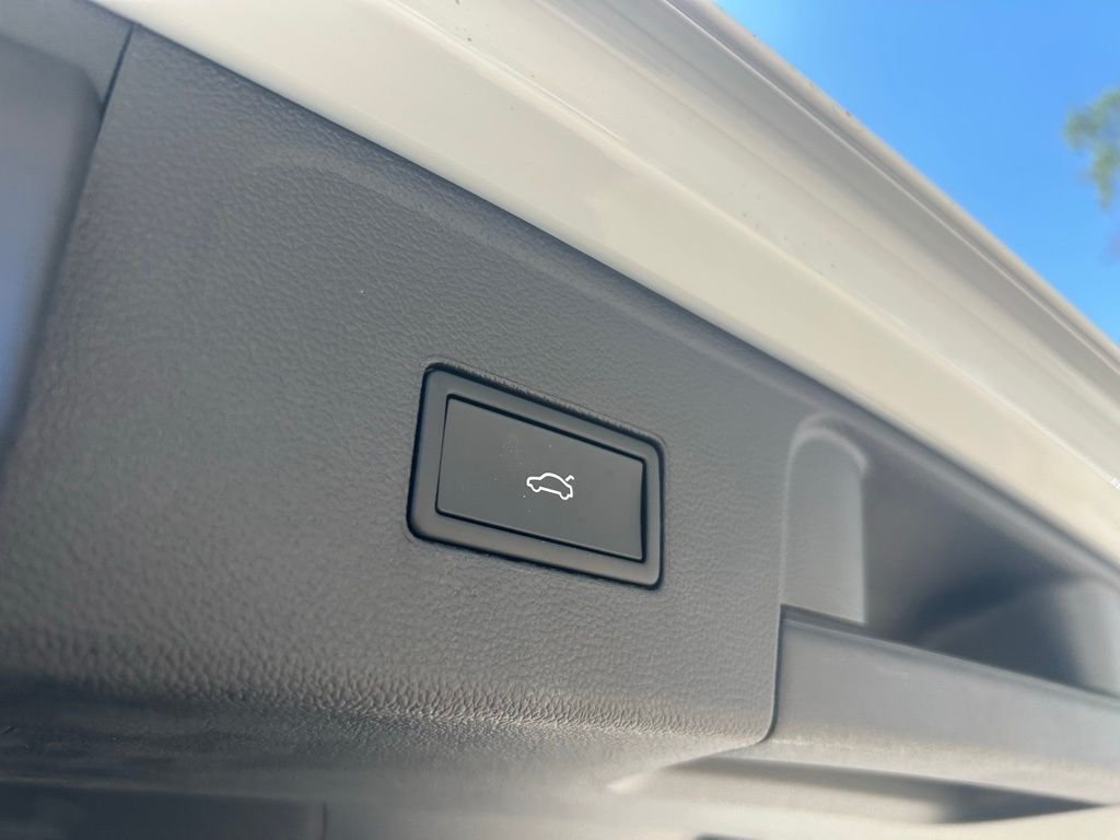 2026 Volkswagen Atlas SE w/Tech - Photo 44