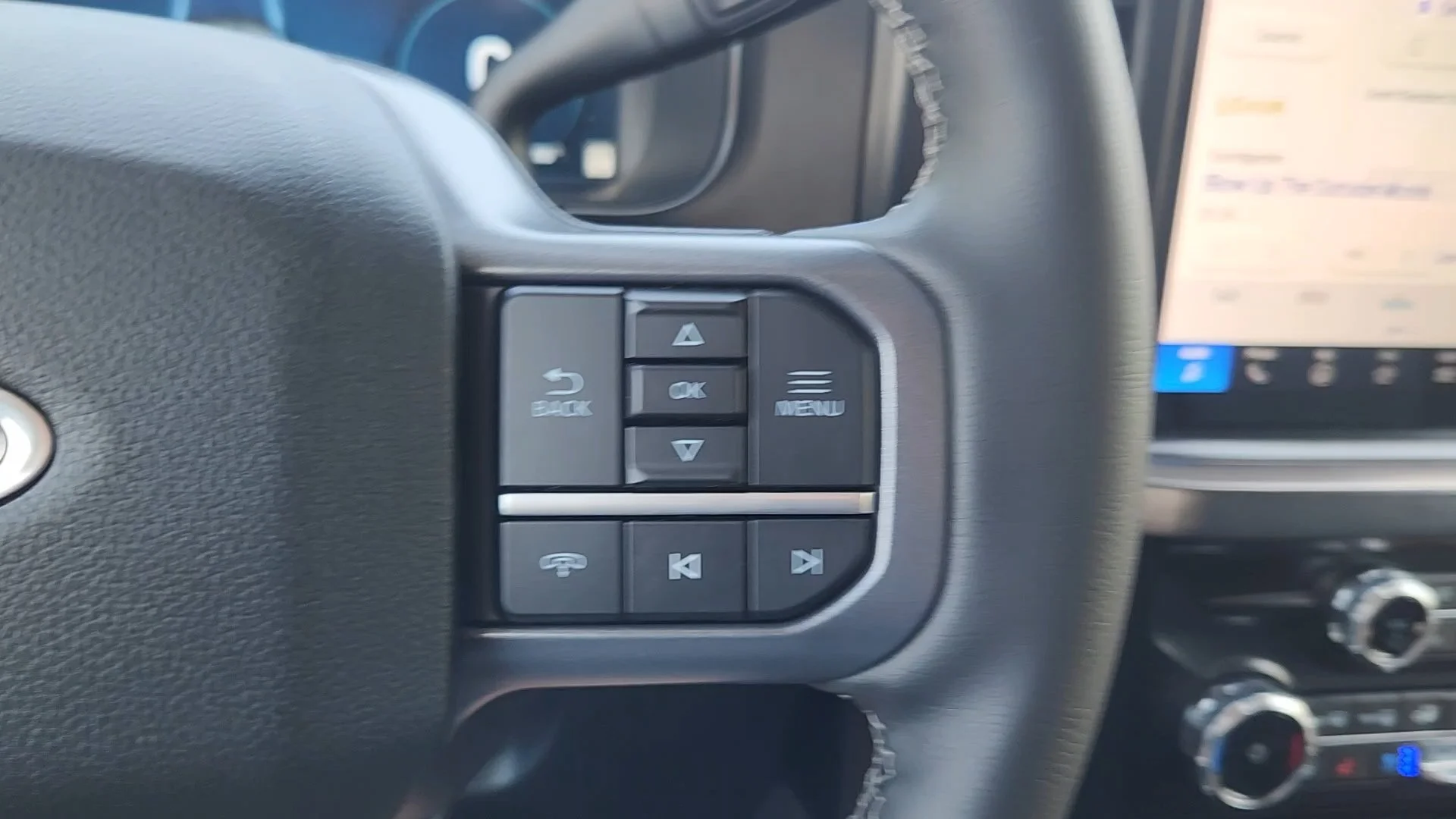 New 2026 Carbonized Gray Metallic Ford LARIAT image 26