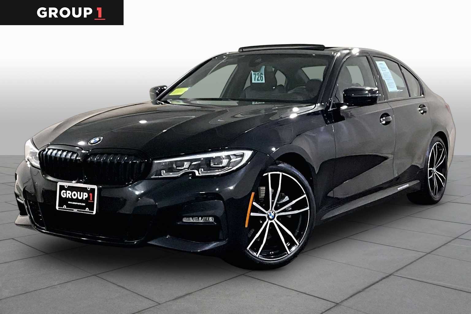 2020 BMW 3 Series 330i xDrive Sedan's photo