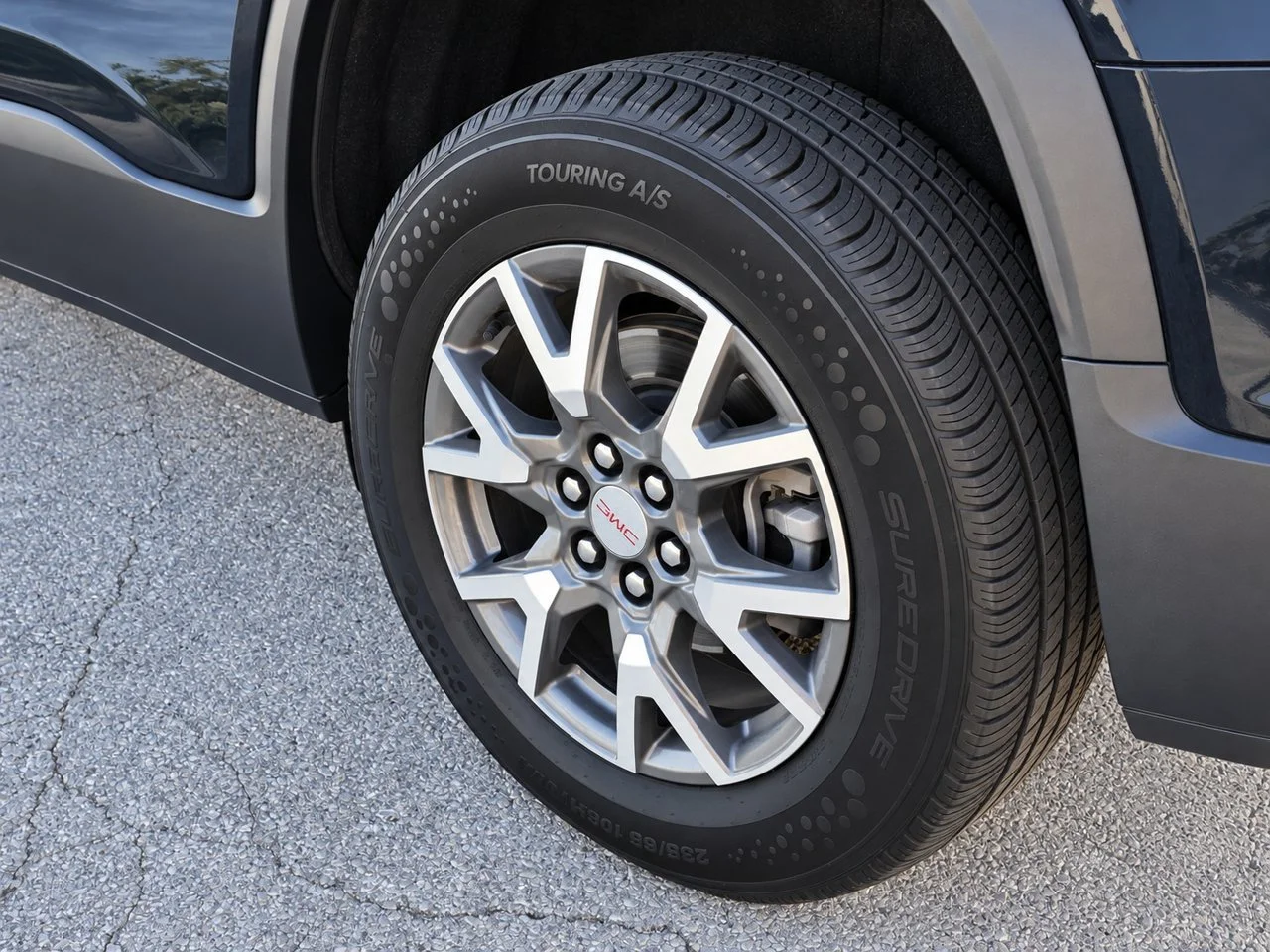 Used 2022 Ebony Twilight GMC SLE image 10