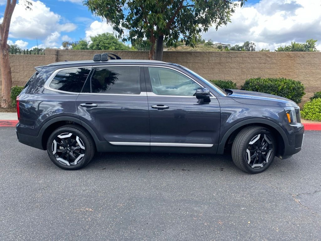 Used 2025 Gray Kia S image 6