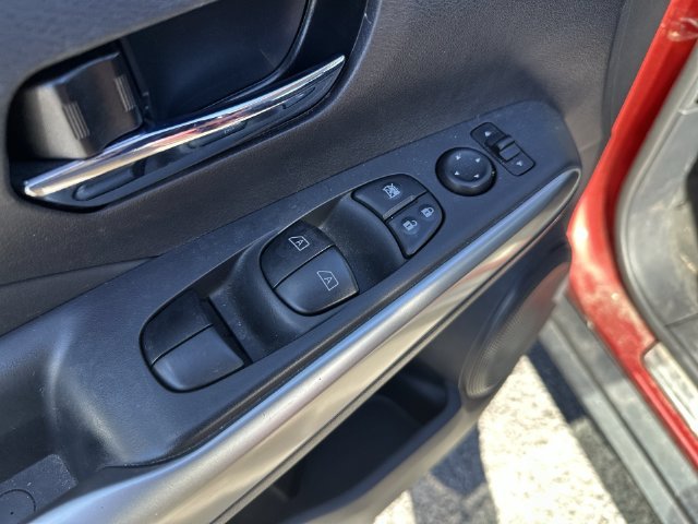 Used 2020 Red Nissan SR image 24