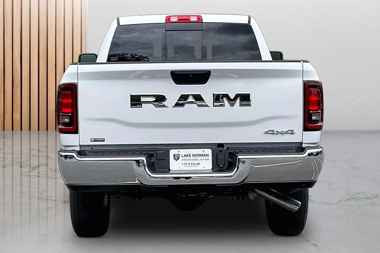 New 2026 Bright White Clear-Coat Exterior Paint RAM Tradesman image 8