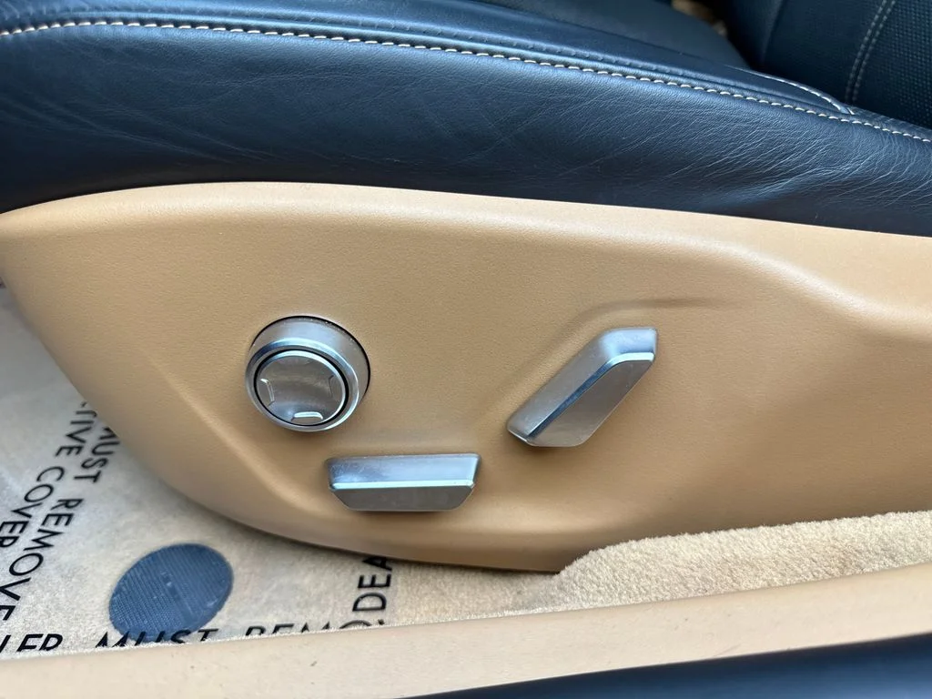 Used 2022 Red Lucid Grand Touring image 31