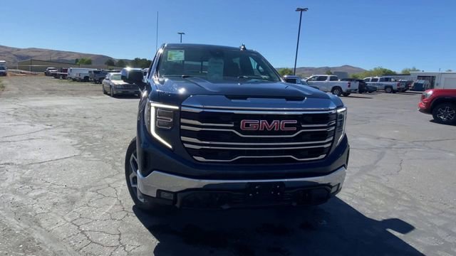Used 2023 Pacific Blue Metallic GMC SLT image 3