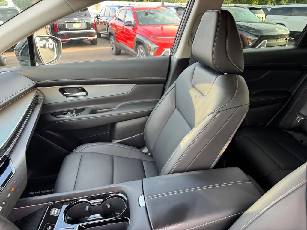 Used 2025 Gray Nissan SL image 10