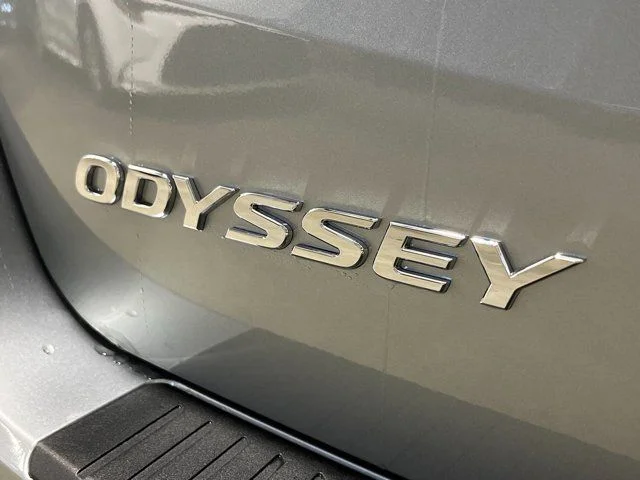 New 2026 Solar Silver Metallic Honda EX-L image 6
