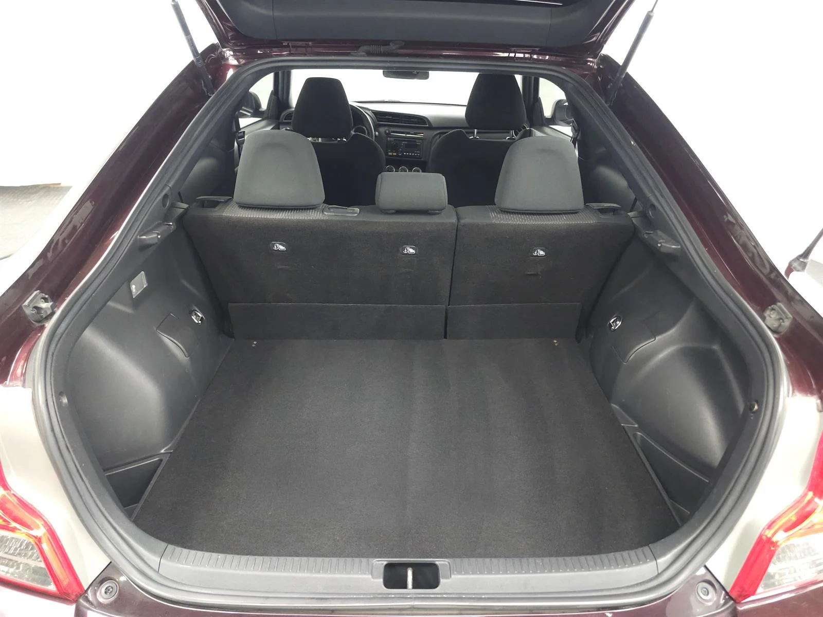 Used 2013 Red Scion Base image 10