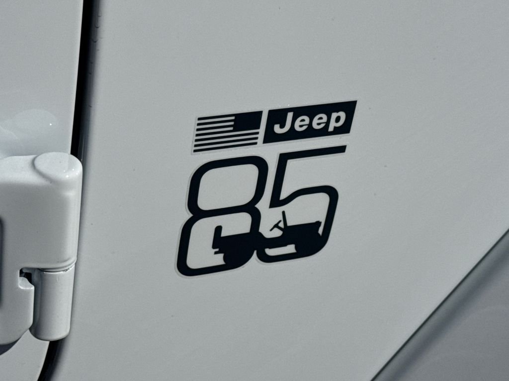 New 2026 Bright White Clearcoat Jeep 85th Anniversary Edition image 8