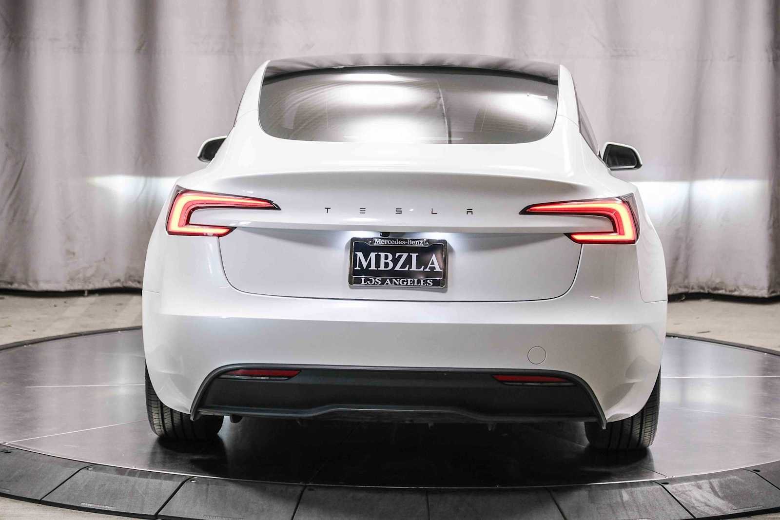 Used 2024 Pearl White Multi-Coat Tesla  image 3