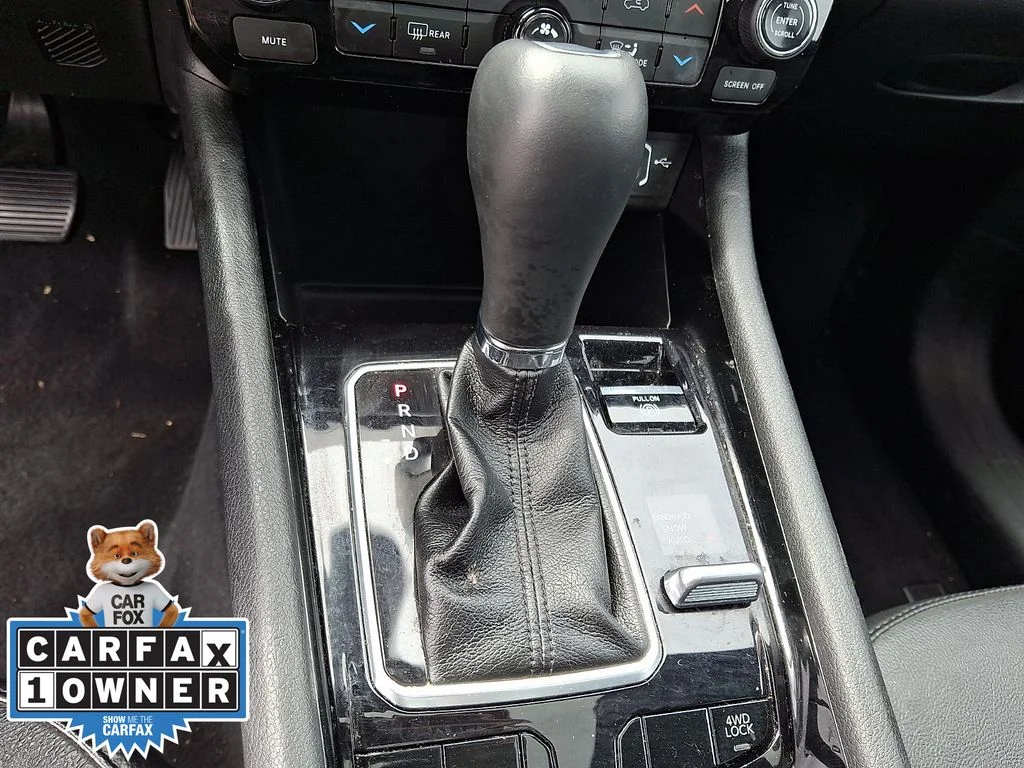 Certified Used 2023 Silver Jeep High Altitude image 14