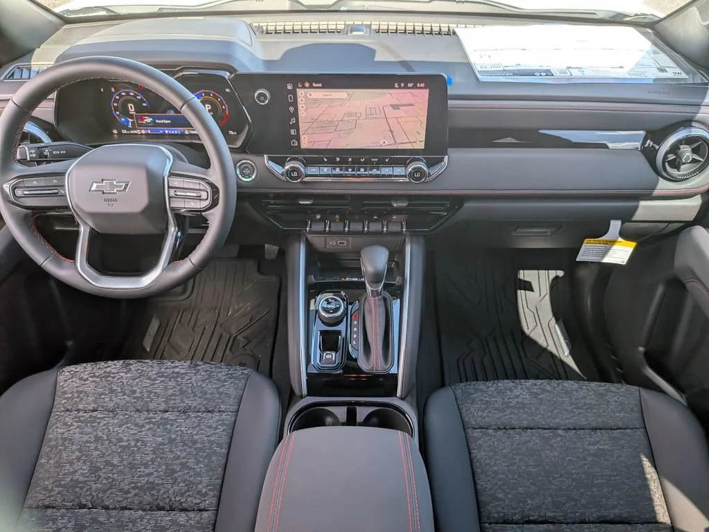 New 2025 Summit White Chevrolet Z71 image 25
