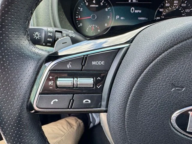 Used 2020 Snow White Pearl Kia SX image 26