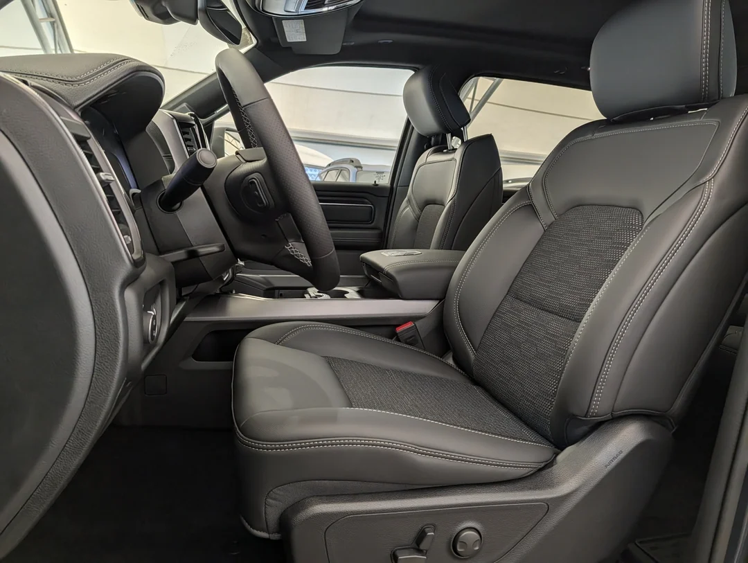 New 2026 Blue RAM Sport - - HEMI V8 - 20 Wheels - Sport Hood - Uconnect 5 NAV - LED Lights & More! image 15