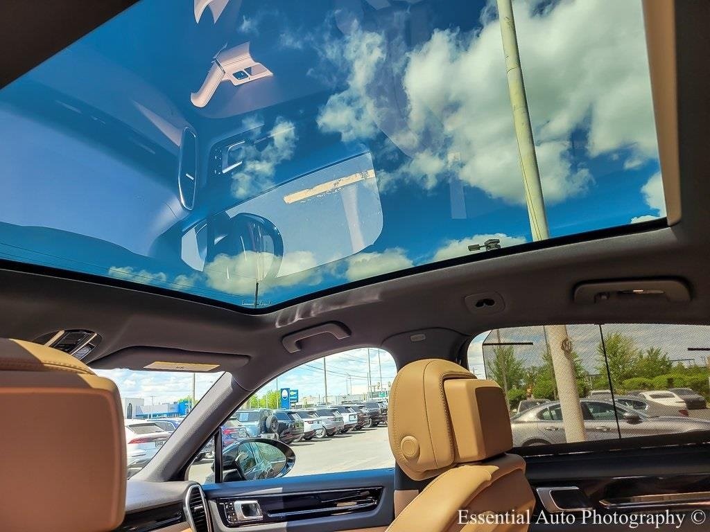 2021 PORSCHE CAYENNE - Image 11