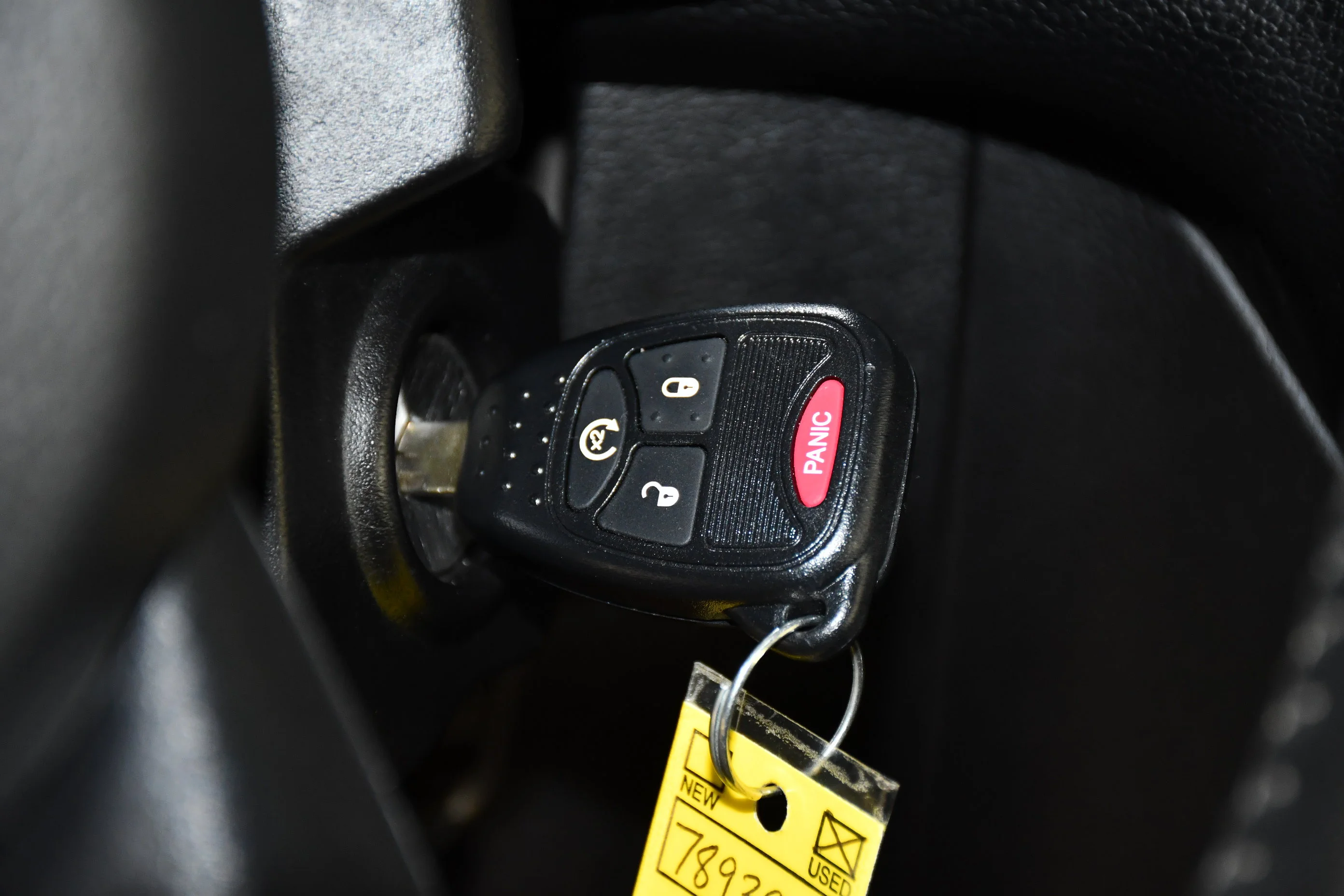 Used 2013 Billet Silver Metallic Jeep Sahara image 26