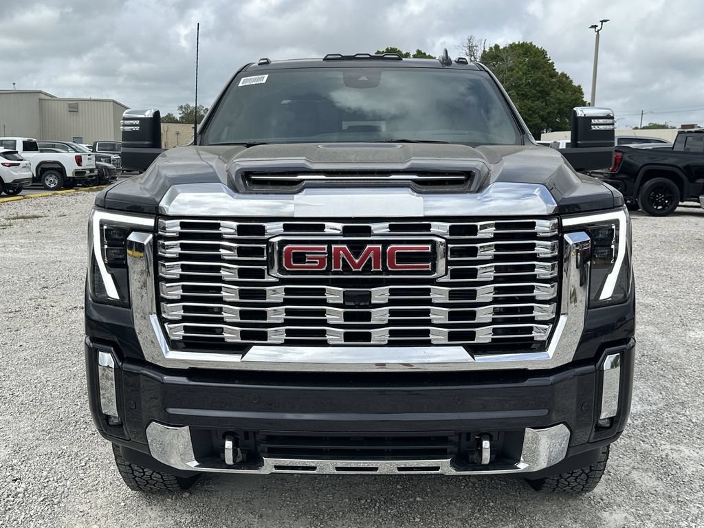 2026 GMC Sierra 2500HD Denali - Photo 3