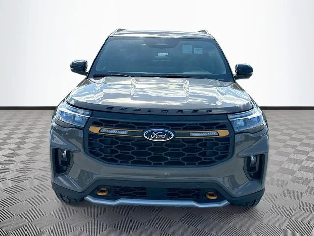 New 2026 Gray Ford Tremor image 2