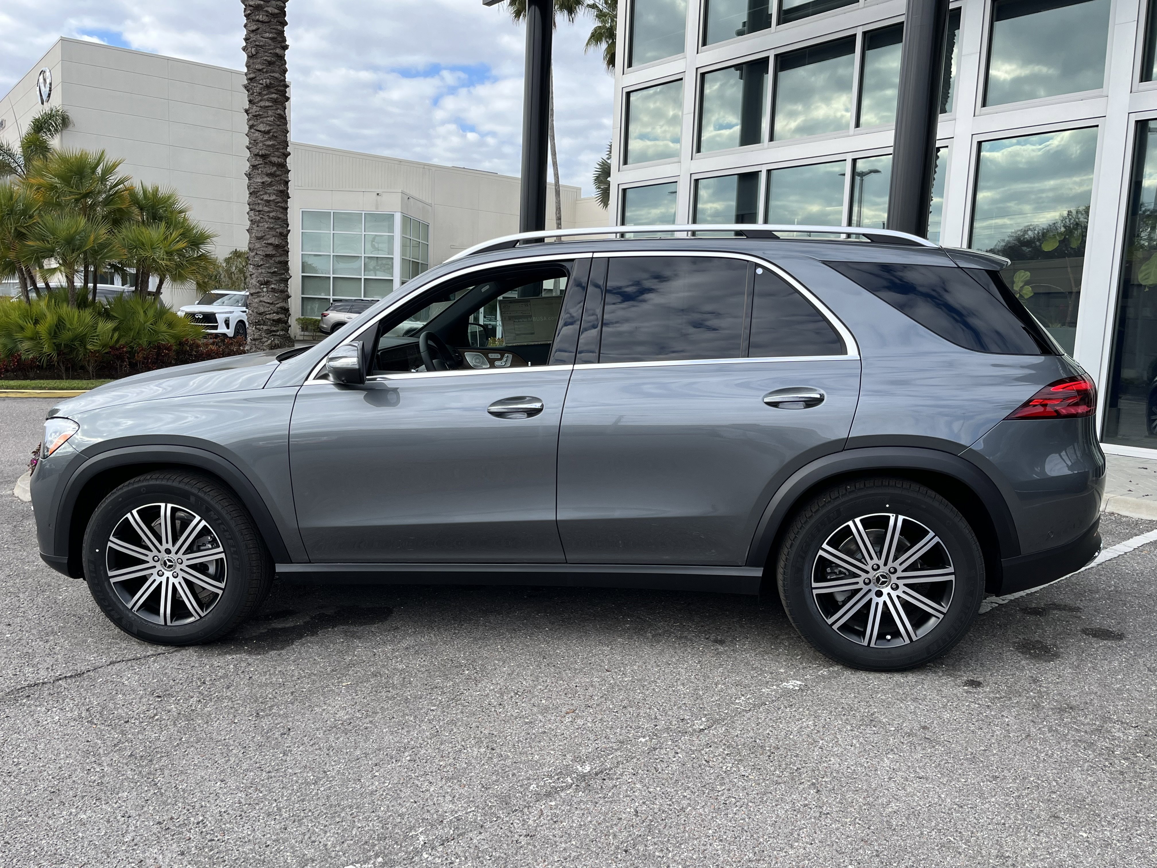 New 2026 Selenite Grey Metallic Mercedes-Benz GLE 350 image 3