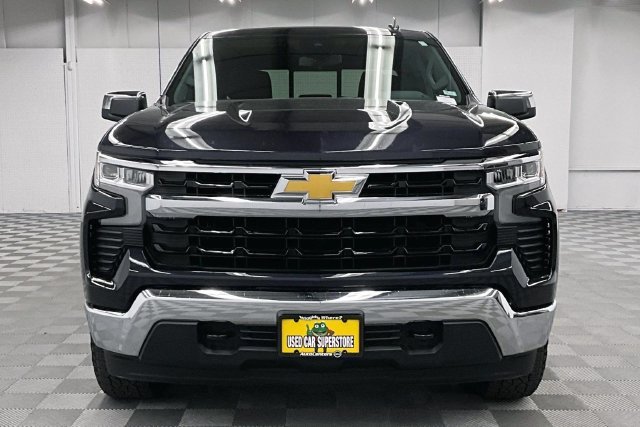 Used 2024 Dark Ash Metallic Chevrolet LT image 4