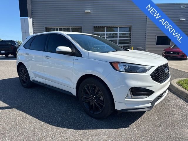 2021 Ford Edge ST-Line's photo