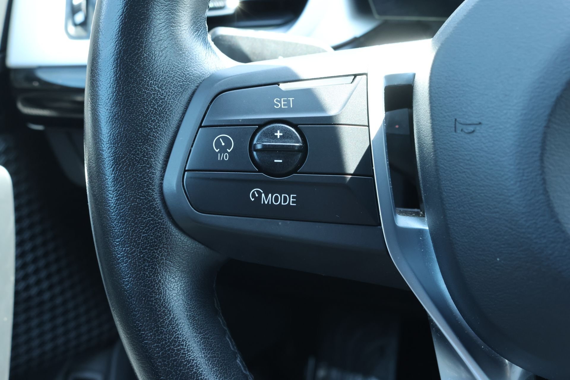 Used 2025 Black BMW xDrive28i image 9