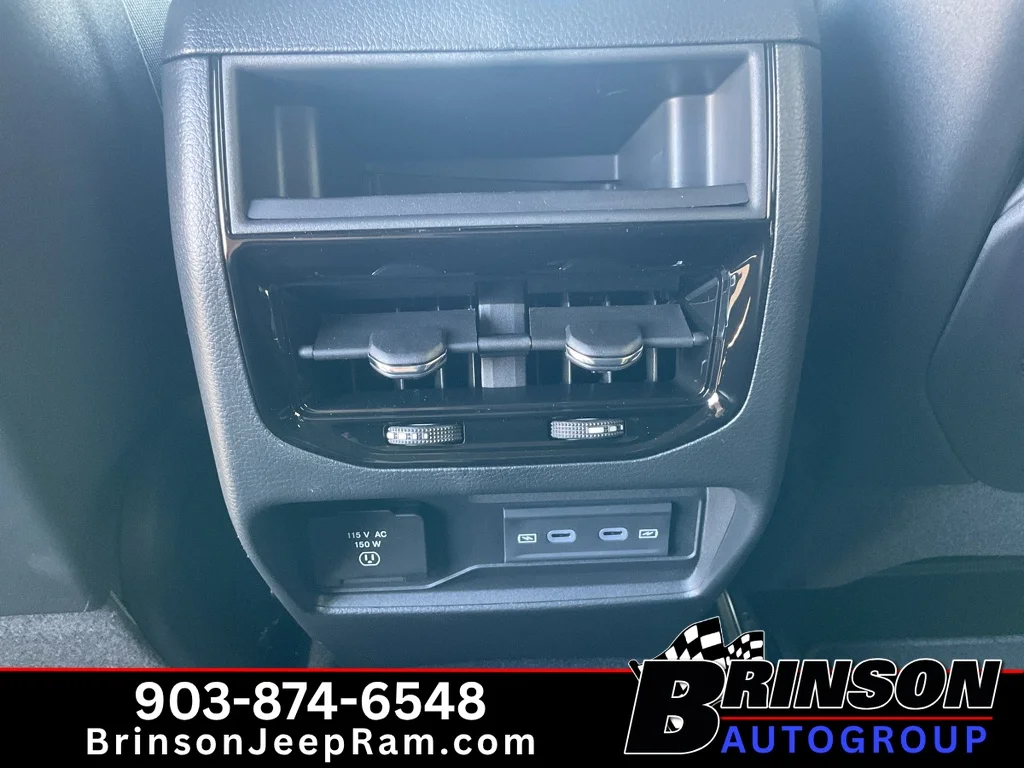 New 2027 High-Gloss Black Paint Jeep Laredo Altitude image 9