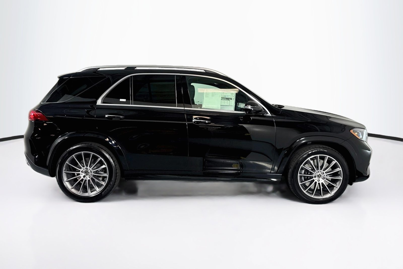 New 2027 Black Mercedes-Benz GLE 450 image 4