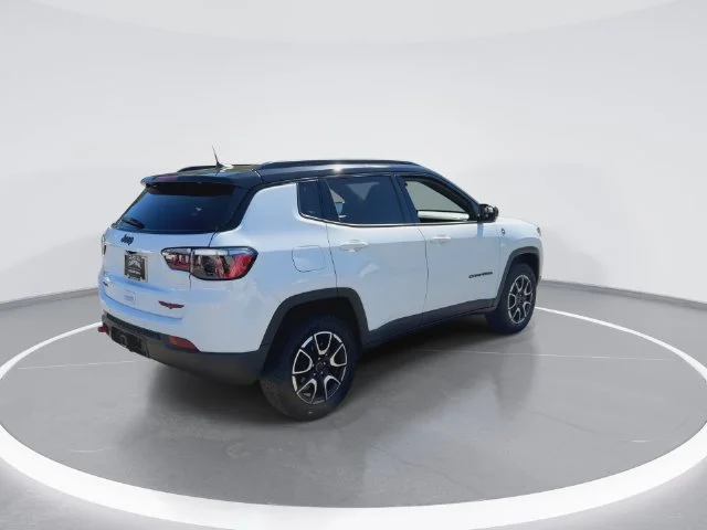 Used 2025 White Jeep Trailhawk image 8