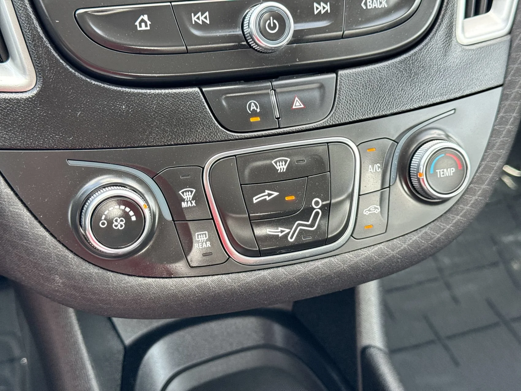 2023 Chevrolet Malibu RS - Photo 18