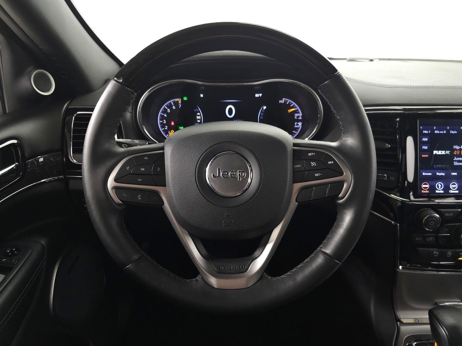 Used 2019 White Jeep Overland image 21