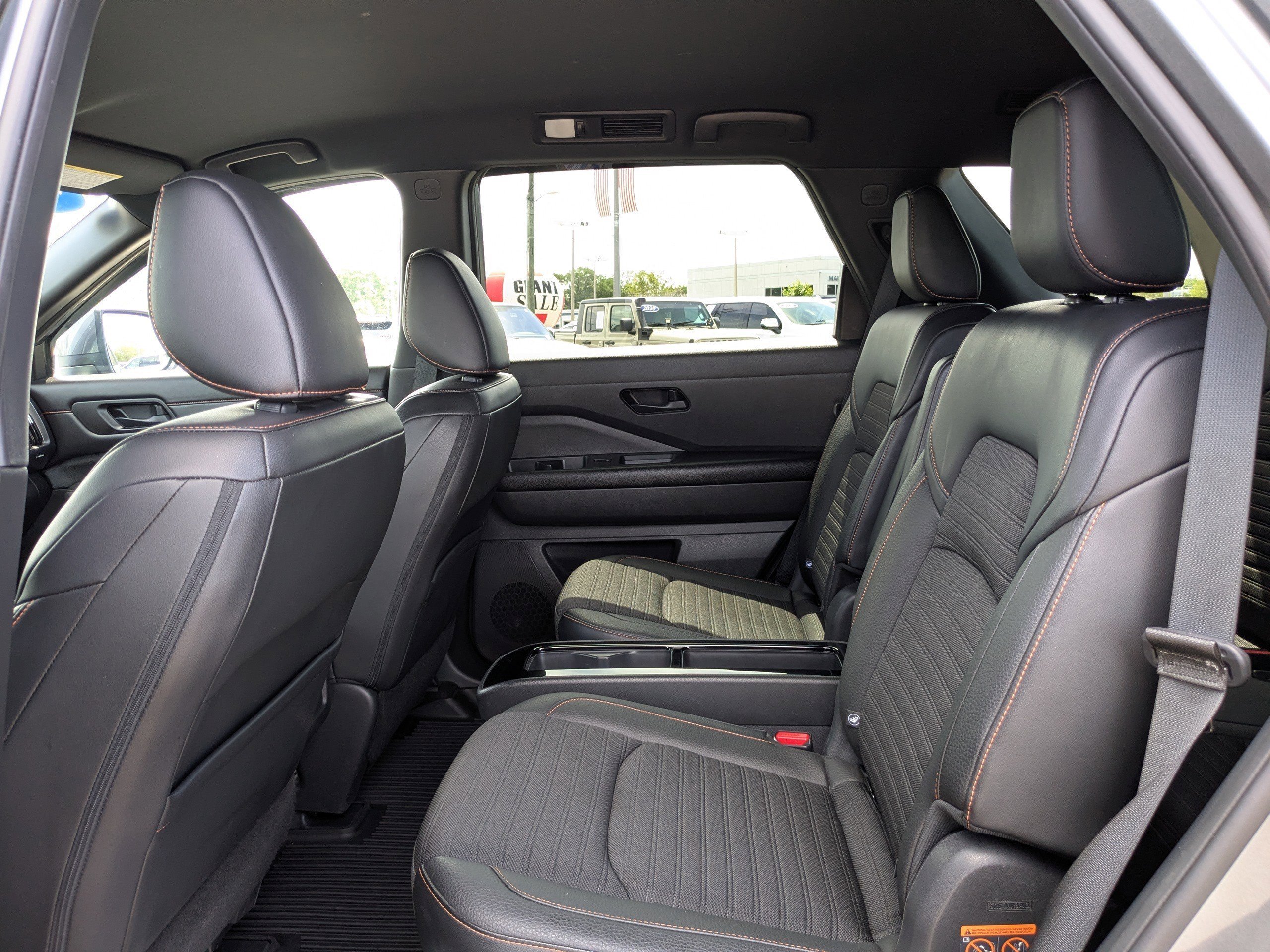 Used 2023 Gun Metallic Nissan Rock Creek image 13