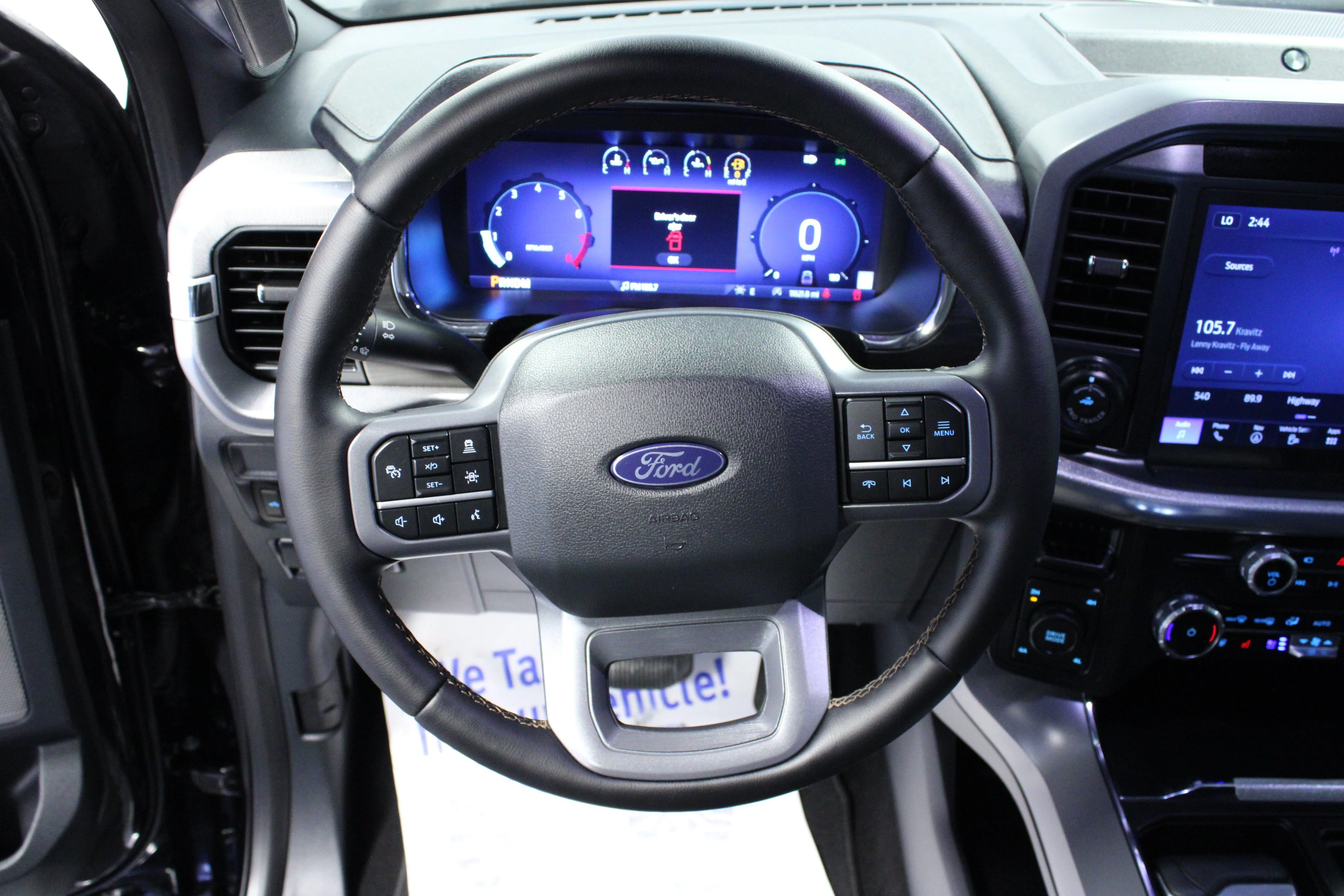 Used 2025 Agate Black Metallic Ford LARIAT image 17