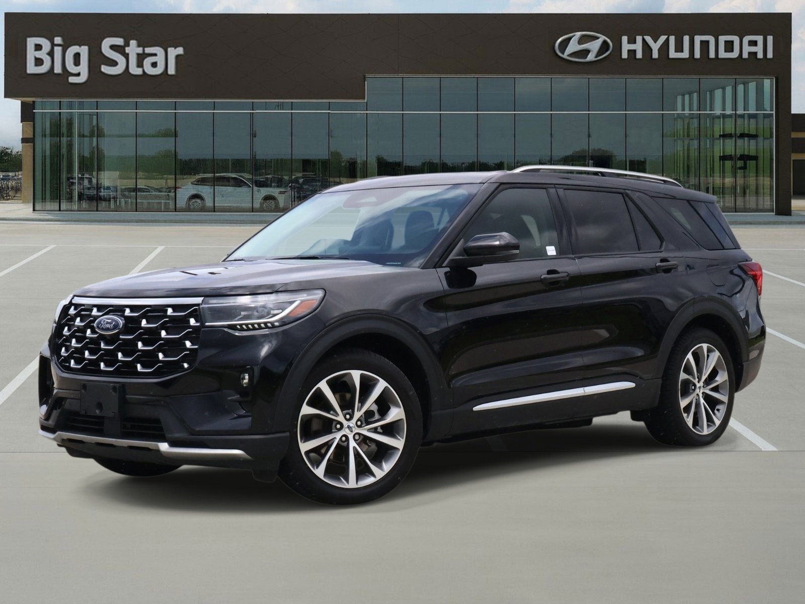 2025 Ford Explorer Platinum (PL535)'s photo