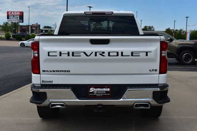 Used 2022 White Chevrolet LTZ image 6