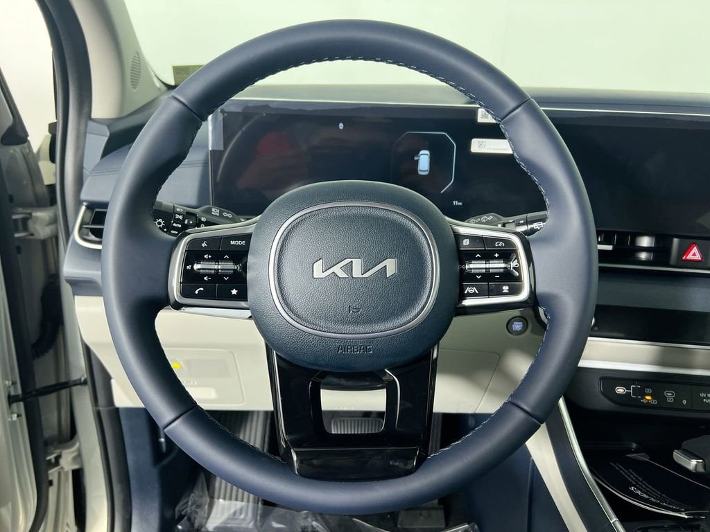 New 2026 Ivory Silver Kia EX image 17