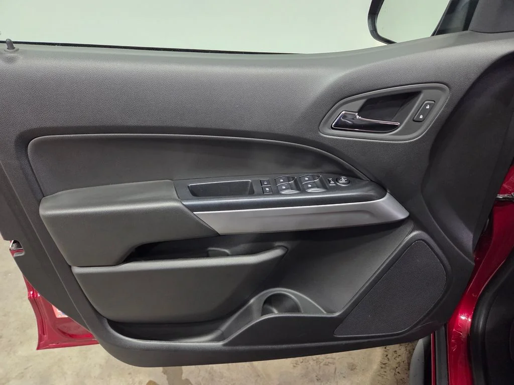 Used 2019 Red Chevrolet ZR2 image 14