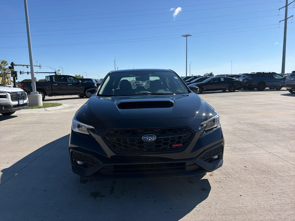 New 2026 CRYSTAL BLACK SILICA Subaru Limited image 3