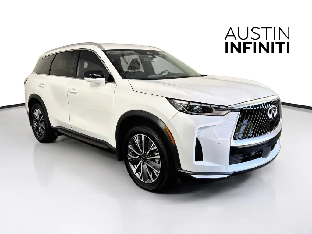 Certified Used 2027 White INFINITI LUXE image 1