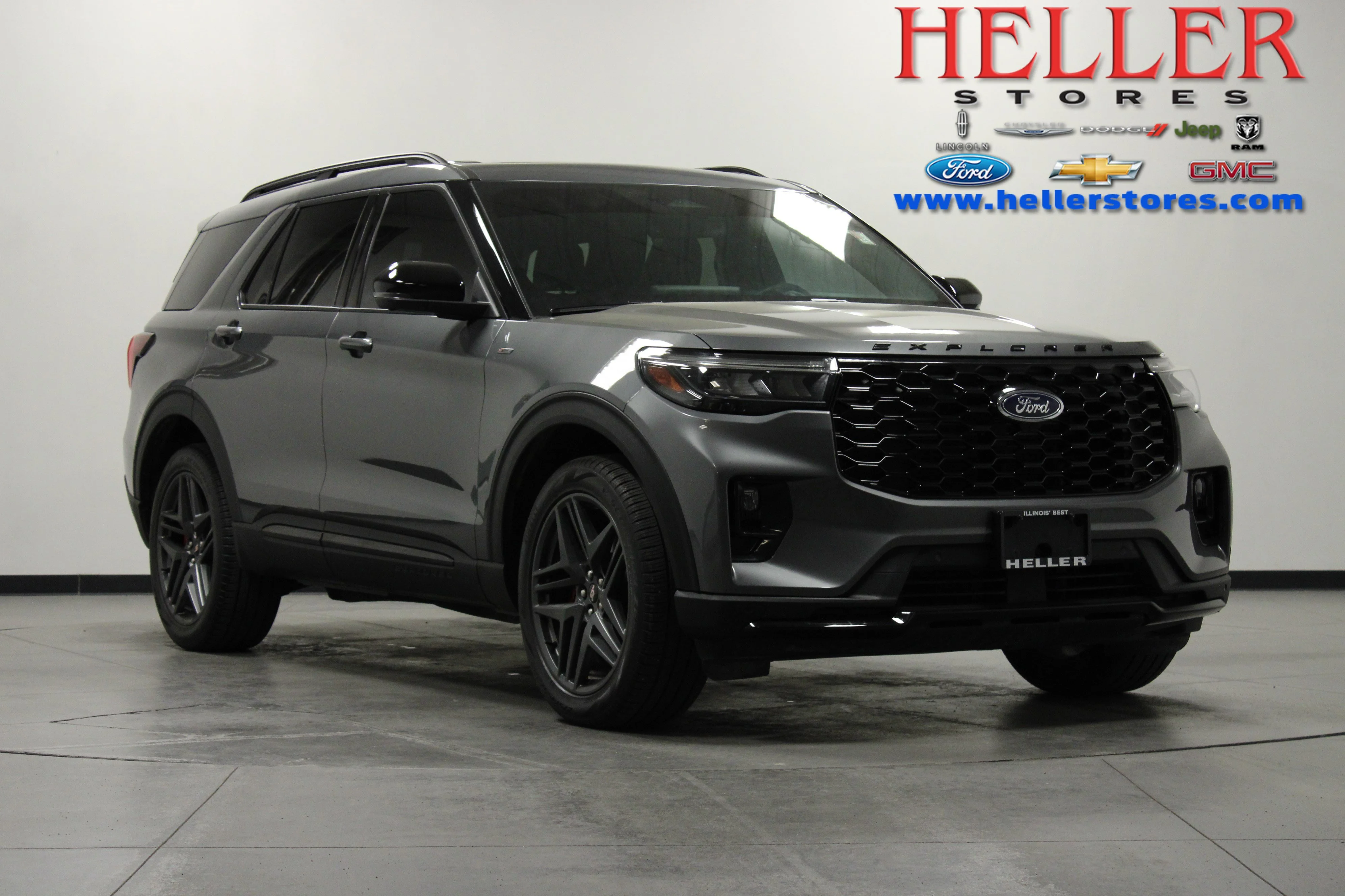 2025 Ford Explorer ST-LINE 4WD (PL535)'s photo