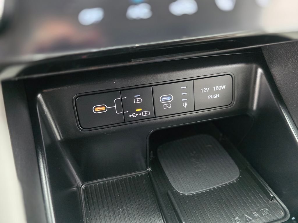 Certified Used 2025 Black Hyundai SEL image 32
