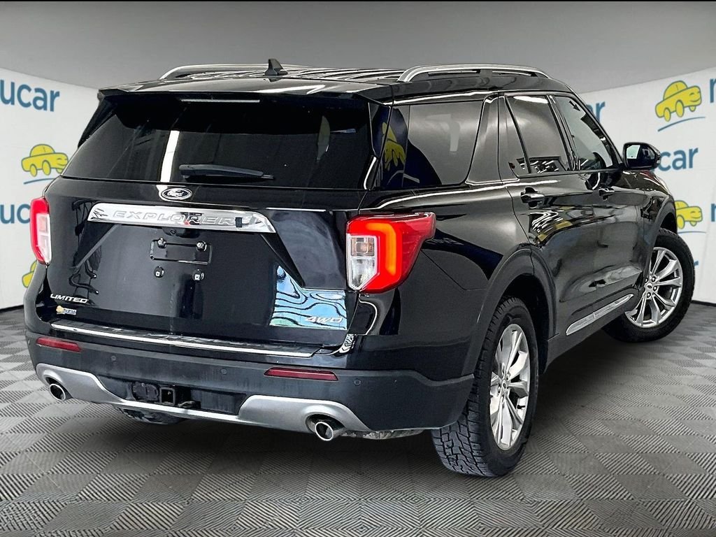 Used 2023 Black Metallic Ford Limited image 6