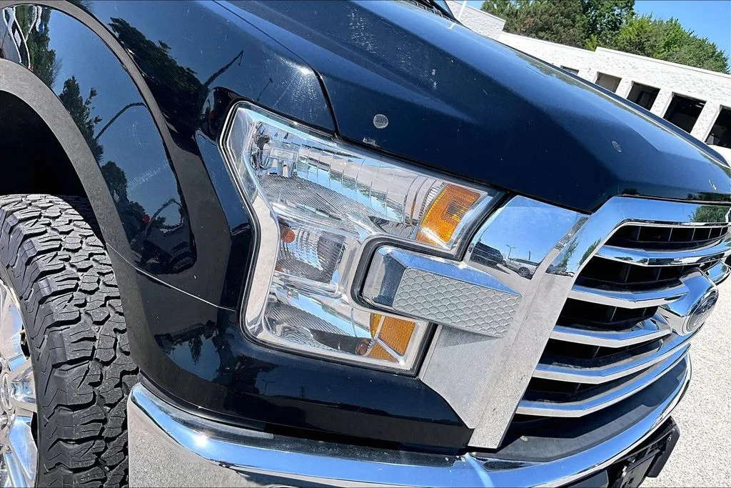 Used 2017 Black Ford XLT image 31