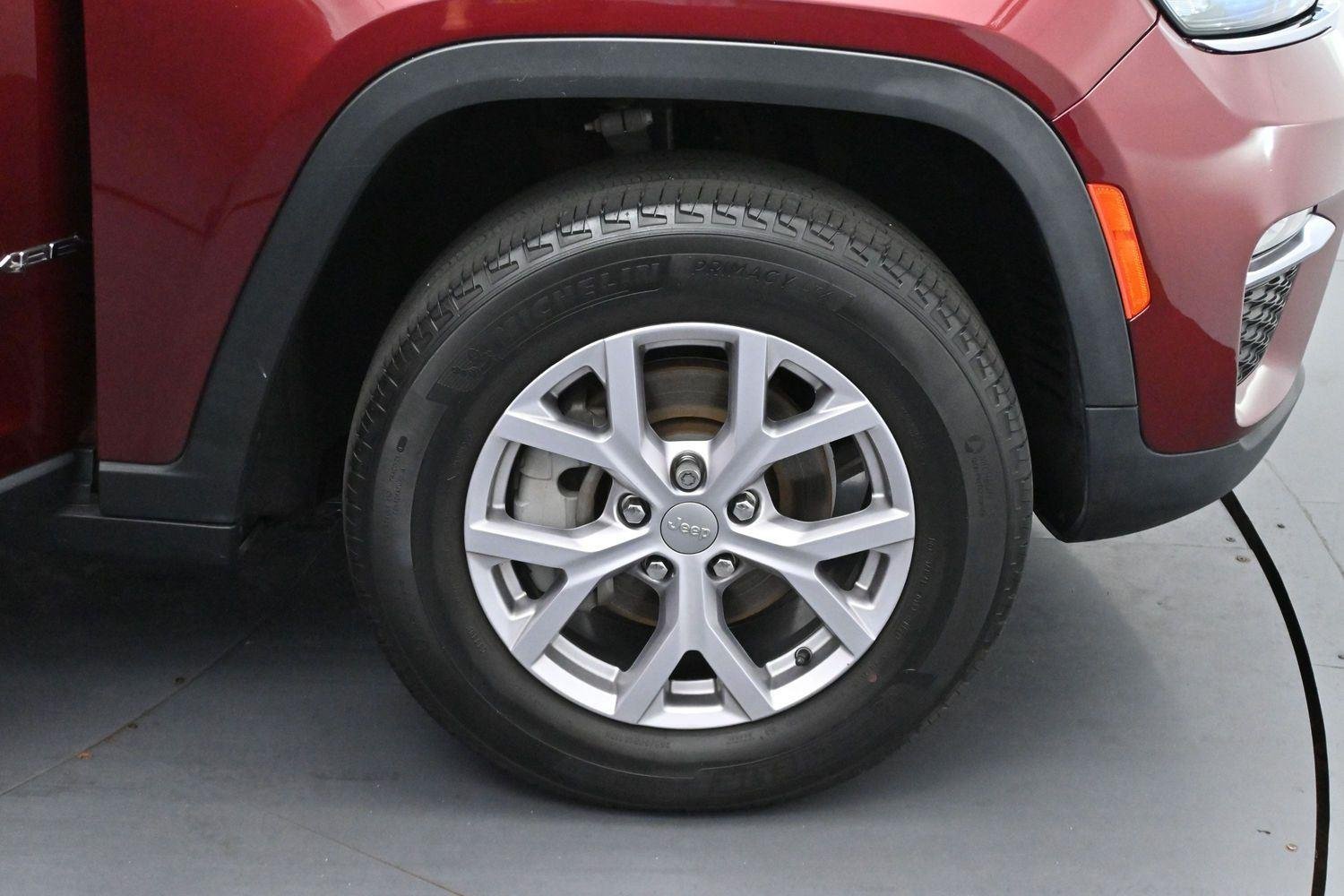 Used 2022 Red Jeep Limited image 36