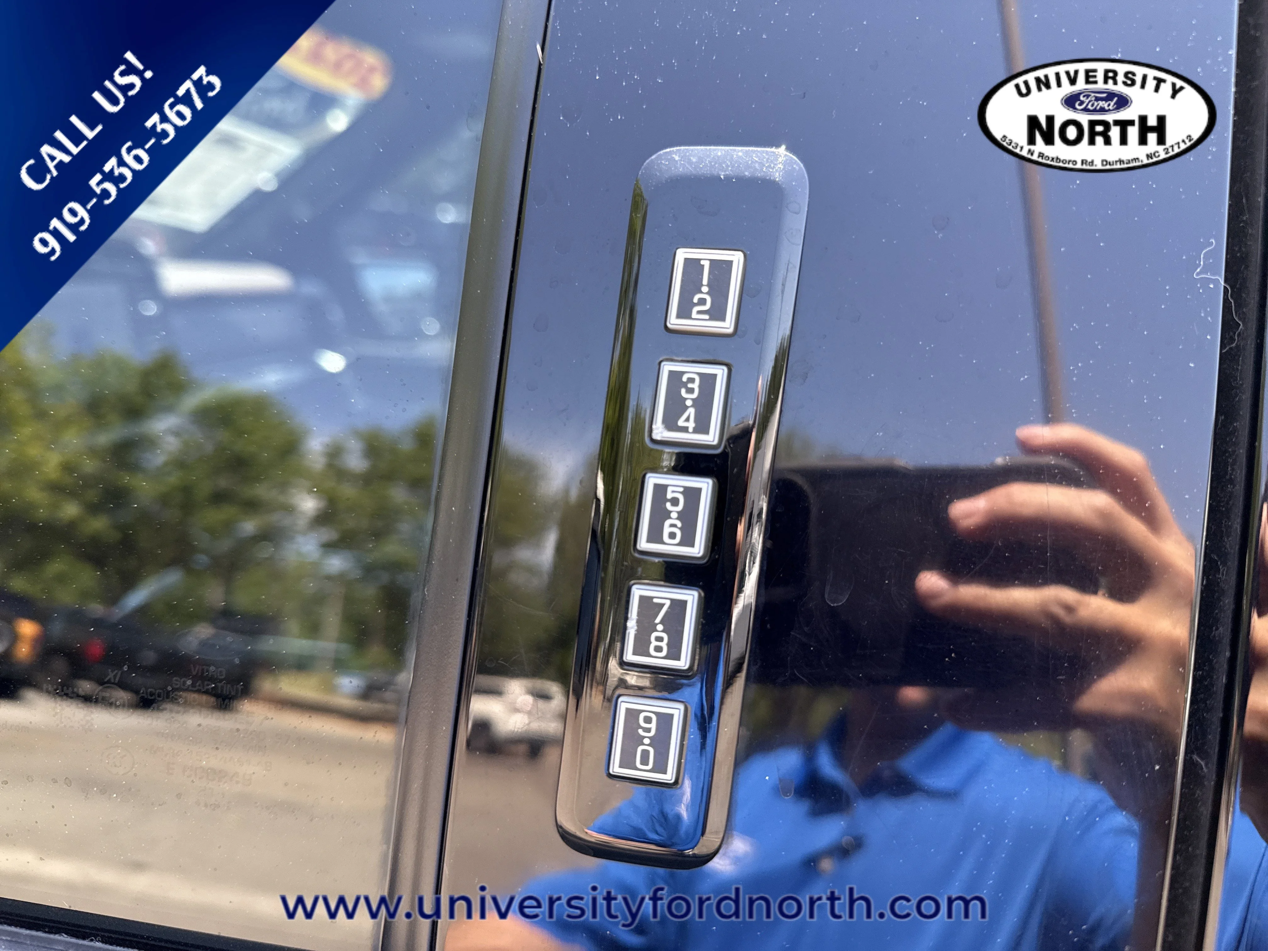 Used 2022 Agate Black Metallic Ford LARIAT image 15