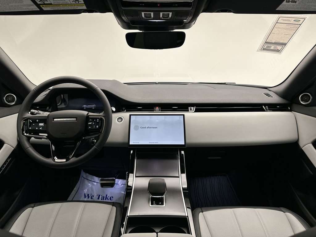 Used 2026 Seoul Pearl Silver Metallic Land Rover Dynamic image 8