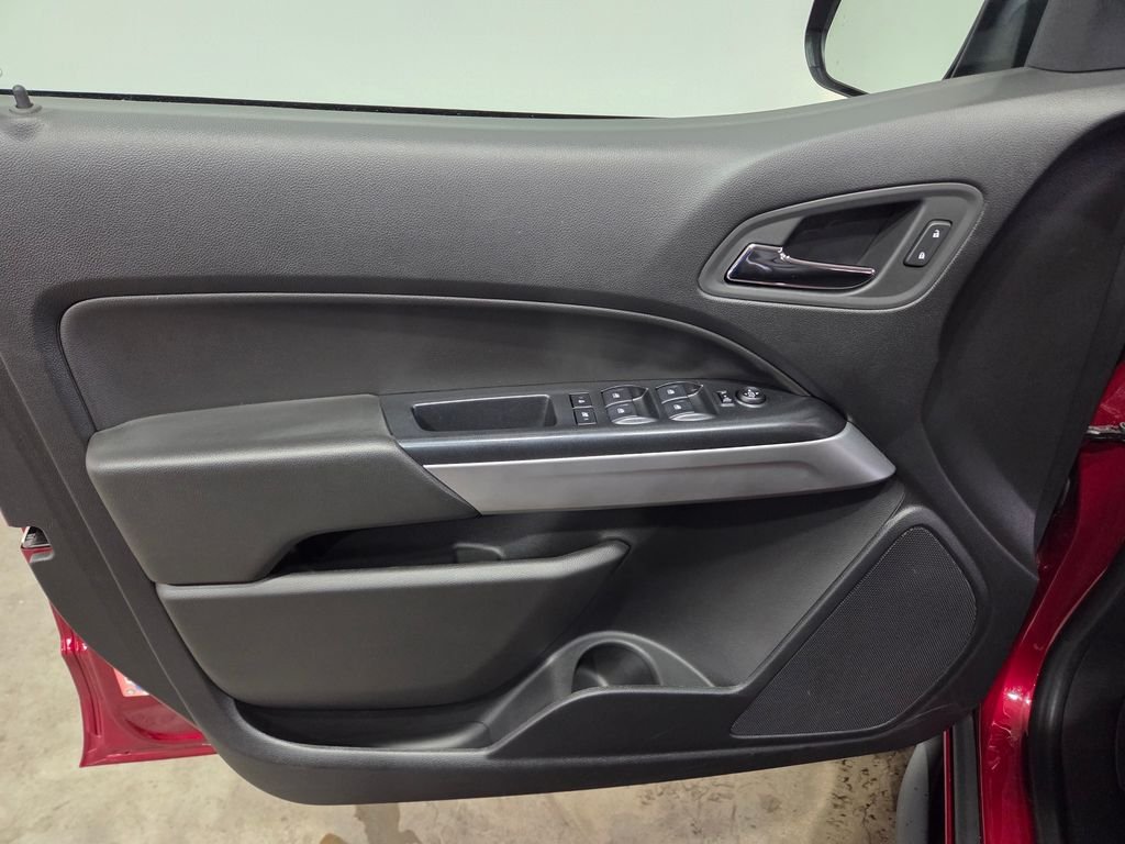 Used 2019 Red Chevrolet ZR2 image 14