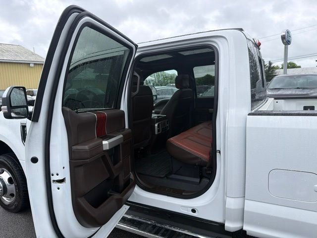 Used 2022 White Ford King Ranch image 54