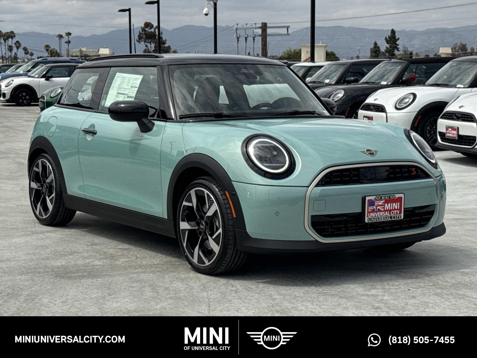 2026 MINI Hardtop Cooper S Signature's photo