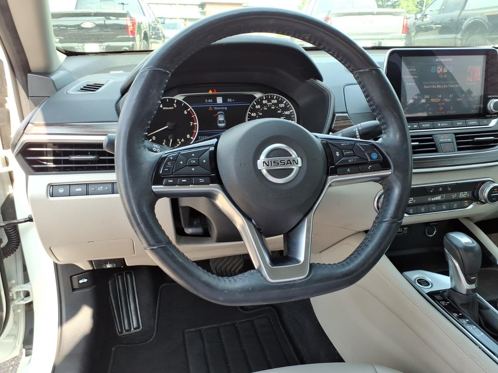 Used 2020 Pearl White Tricoat Nissan 2.0 Platinum image 20